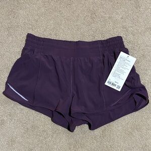 Lululemon Hotty Hot short